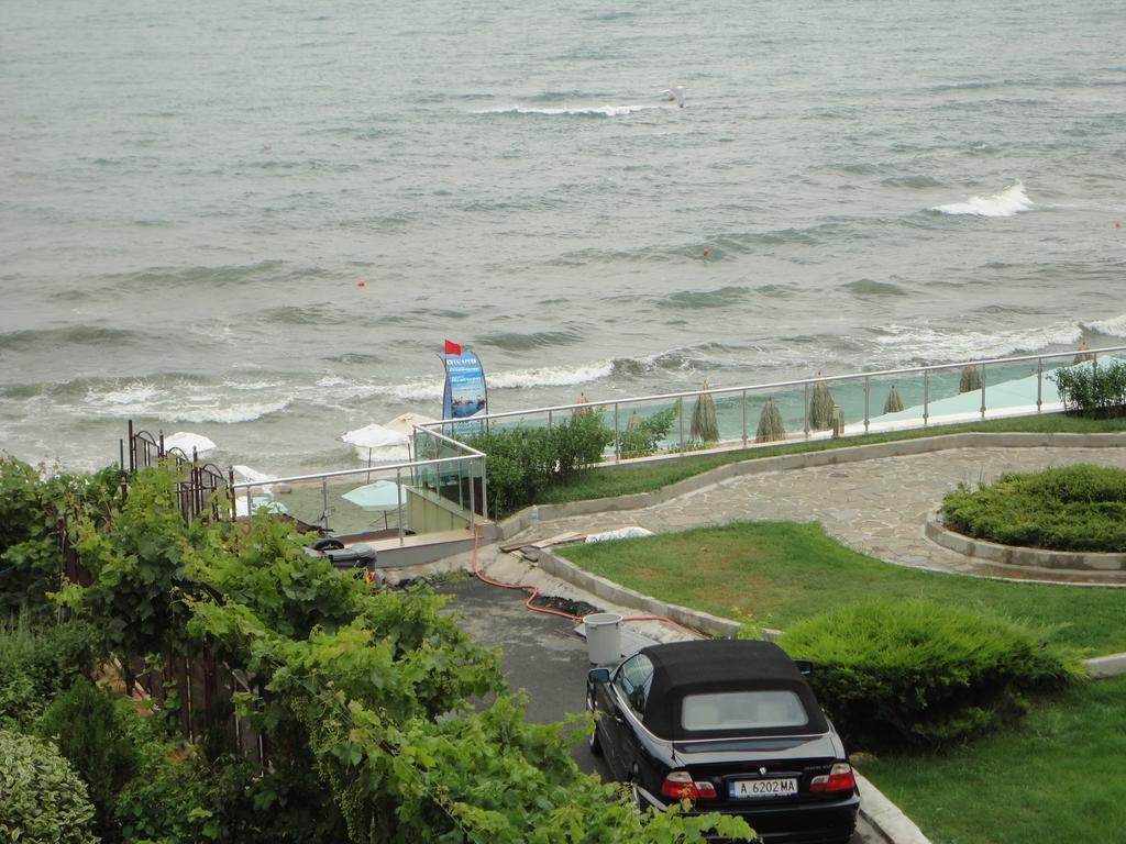 Barex Family Hotel Sozopol Quarto foto
